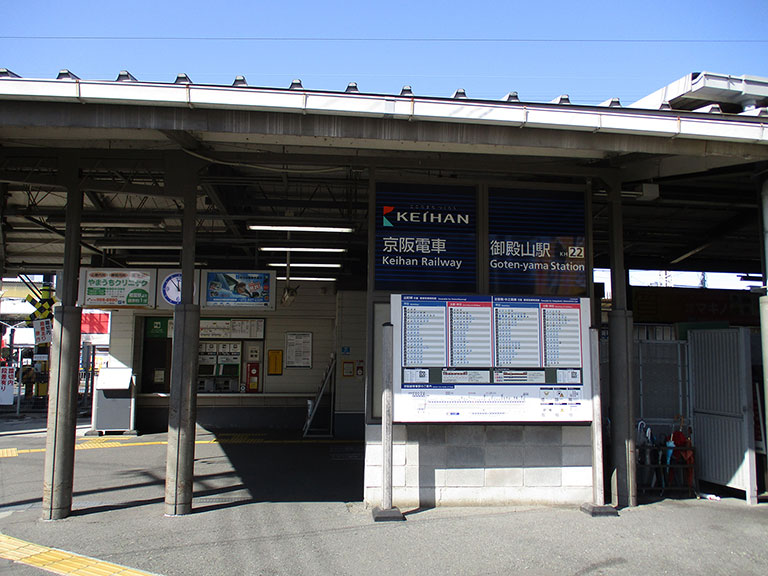 駅近、徒歩２分　アクセスのよい施設